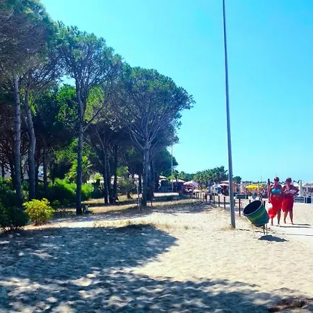 Seasons 3 Appartement Golem (Tirana)