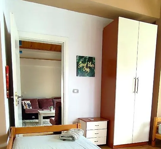 Seasons 3 Apartment Golem (Tirana)