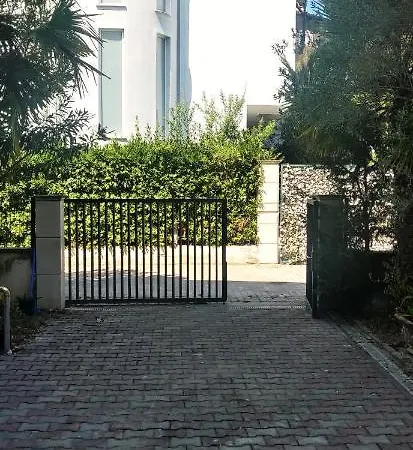 Seasons 3 Apartamento Golem (Tirana)